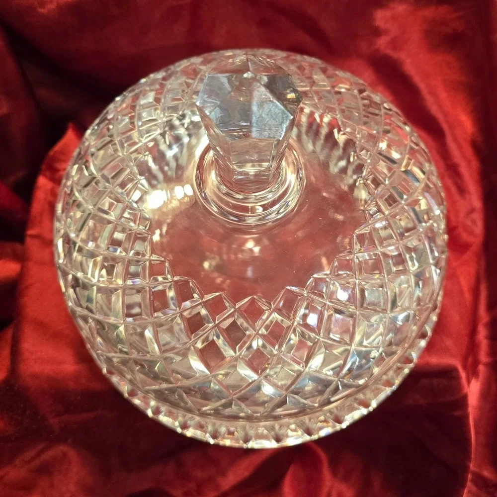Unbranded elegant clear